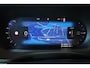 Volvo XC60 T6 Plug-in hybrid AWD Ultra Dark | Luchtvering | Semi-Electrische Wegklapbare Trekhaak | Stoelverwarming | Stuurwielverwarming | Harman Kardon Premium Audio | Google infotainment | 360° Parkeercamera | Parkeersensoren voor + achter