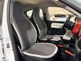 Renault Twingo 75PK SCe Collection | Airco | USB | Elektrische Ramen & Spiegels | Centrale Deurvergrendeling | LED Dagrijverlichting | Licht Sensor | Bluetooth |