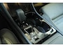 Volvo XC40 B4 Plus Dark |Semi-Electrische Wegklapbare Trekhaak | Verwarmbare voorstoelen | achterbank en voorruit | Adaptieve cruise control | Premium audio by Harman Kardon | Apple carplay/Android auto | Privacy Glass
