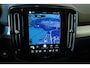 Volvo XC40 B4 Plus Dark |Semi-Electrische Wegklapbare Trekhaak | Verwarmbare voorstoelen | achterbank en voorruit | Adaptieve cruise control | Premium audio by Harman Kardon | Apple carplay/Android auto | Privacy Glass