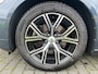 Volvo V60 2.0 B3 Core Automaat | Rijklaar incl 12 mnd Bovag | Donker glas Keyless Parkeersensoren voor Camera