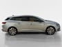 Renault Megane Estate 140PK TCe Techno Automaat | 1e eigenaar | Trekhaak | Navi | Digital Cockpit | Camera | Apple CarPlay/Android Auto | Climate Control | Stoelverwarming | Parkeersensoren | Licht & Regen Sensor | Lichtmetalen Velgen |