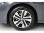 Volkswagen Golf 1.5 eTSI Life Energy Panoramadak | Navigatie | Keyless | Stoel- en Stuurverwarming | Parkeercamera
