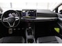 Volkswagen Golf 1.5 eTSI Life Energy Panoramadak | Navigatie | Keyless | Stoel- en Stuurverwarming | Parkeercamera