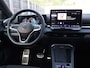 Volkswagen T-Roc 1.5 eTSI R-Line IQ.light | camera | navi
