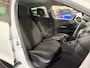 Renault Clio 90PK TCe Limited | Camera | Airco | Cruise Control | Lichtmetalen Velgen | Bluetooth | Keyless Entry | Elektrische Ramen & Spiegels | Parkeersensoren | Armsteun |