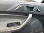 Ford Fiesta 1.25 16V 60 pk Limited Airco Trekhaak nieuwe distributie