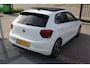 Volkswagen Polo 2.0 TSI GTI Panoramadak/Stoelverwarming/Apple carplay/Achteruitrijcamera/Digital dashboard/Parkeersensoren/Climate control/Navigatie