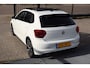 Volkswagen Polo 2.0 TSI GTI Panoramadak/Stoelverwarming/Apple carplay/Achteruitrijcamera/Digital dashboard/Parkeersensoren/Climate control/Navigatie