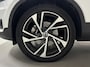 Volvo XC40 2.0 T4 R-Design Pano Camera Carplay Trekh. NAP