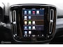 Volvo XC40 Recharge P8 409 PK AWD R-Design, Wit parelmoer, Zwart dak, Donker glas, Stoel-stuurverwarming, Cruise, Clima, Navi, App connect , Pdc + Camera rondom