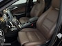 Mercedes-Benz GLA 180 Prestige | Schuif/Kanteldak | Stoelverwarming | Bi-Xenon | LM Velgen |