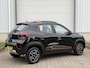 Dacia Spring Comfort Plus 27 kWh / Achteruitrijcamera / Dealer Onderhouden / Apple Carplay & Android Auto / 1e Eigenaar / Navigatie / Cruise Control /