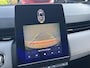 Renault Clio 1.3 TCe Initiale Paris Automaat | Stoel- & Stuurverwarming | CarPlay | Lederen Bekleding | Sensoren Rondom | Camera | Lane Assist | Bose Audio | KeyLess |
