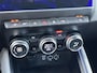 Renault Clio 1.3 TCe Initiale Paris Automaat | Stoel- & Stuurverwarming | CarPlay | Lederen Bekleding | Sensoren Rondom | Camera | Lane Assist | Bose Audio | KeyLess |