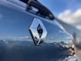 Renault Clio 1.3 TCe Initiale Paris Automaat | Stoel- & Stuurverwarming | CarPlay | Lederen Bekleding | Sensoren Rondom | Camera | Lane Assist | Bose Audio | KeyLess |