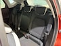 Renault Captur 90PK TCe Intens | Navi | Camera | Climate Control | Parkeersensoren | Apple CarPlay/Android Auto | Licht & Regen Sensor | Full LED | Lichtmetalen Velgen | Armsteun |