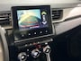 Renault Captur 90PK TCe Intens | Navi | Camera | Climate Control | Parkeersensoren | Apple CarPlay/Android Auto | Licht & Regen Sensor | Full LED | Lichtmetalen Velgen | Armsteun |