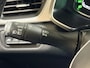 Renault Captur 90PK TCe Intens | Navi | Camera | Climate Control | Parkeersensoren | Apple CarPlay/Android Auto | Licht & Regen Sensor | Full LED | Lichtmetalen Velgen | Armsteun |