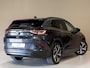Volkswagen ID.4 Family 77 kWh / 204pk / Panorama dak / Trekhaak / Stoel en stuur verwarming /