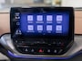 Volkswagen ID.4 Family 77 kWh / 204pk / Panorama dak / Trekhaak / Stoel en stuur verwarming /