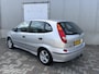 Nissan Almera Tino 1.8 Acenta Automaat 2004 / Airco / Trekhaak / Cruisecontrol / winterbandenset / NAP