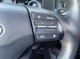 Hyundai Kona 1.6 GDI HEV Fashion Sky | Navigatie| Lichtmetalen velgen| Parkeersensoren| Schuif- kanteldak| Climate Controle| Adaptieve Cruise Controle| Dode hoeksensor|