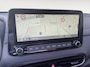 Hyundai Kona 1.6 GDI HEV Fashion Sky | Navigatie| Lichtmetalen velgen| Parkeersensoren| Schuif- kanteldak| Climate Controle| Adaptieve Cruise Controle| Dode hoeksensor|