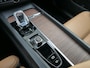 Volvo XC60 2.0 Recharge T8 AWD Inscription | Luchtvering | Bowers & Wilkens | Nappa | Stoelventilatie | 360°-camera | Trekhaak | 22-inch velgen | Head-up display | Apple-/Android Carplay | Full-LED | Massage stoelen