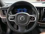 Volvo XC60 2.0 Recharge T8 AWD Inscription | Luchtvering | Bowers & Wilkens | Nappa | Stoelventilatie | 360°-camera | Trekhaak | 22-inch velgen | Head-up display | Apple-/Android Carplay | Full-LED | Massage stoelen