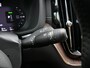 Volvo XC60 2.0 Recharge T8 AWD Inscription | Luchtvering | Bowers & Wilkens | Nappa | Stoelventilatie | 360°-camera | Trekhaak | 22-inch velgen | Head-up display | Apple-/Android Carplay | Full-LED | Massage stoelen
