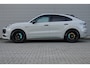 Porsche Cayenne Coupé 3.0 E-Hybrid | Techart | Alcantara | Sport Design | Krijt | Soft-Close | HUD | PDLS | Carbon Dak | Ligtgewicht sportpakket carbon |