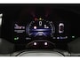Toyota Urban Cruiser Dynamic 61 kWh | Stuur en stoelverwarming | Navigatie | Parkeersensoren | All season banden |