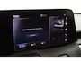 Toyota Urban Cruiser Dynamic 61 kWh | Stuur en stoelverwarming | Navigatie | Parkeersensoren | All season banden |