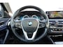 BMW 5-Serie Touring 520d High Executive 190pk | Apple Carplay/Android Auto | Cruise control adaptief | Dodehoekdetectie | Elektrisch glazen panorama-dak | Head-up display | Luxe lederen bekleding | Rondomzicht camera | Stoel verwarming/ventilatie voor | Dealer onderhouden!