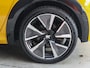 Peugeot e-208 EV GT Pack 50 kWh | Accu 91% | Stoel verwarming | Alcantara Bekleding | Panoramadak | Keyless entry & start
