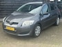 Toyota Auris 1.4-16V Terra