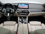 BMW 5-Serie Touring 530e M Sport PHEV 293pk Dealer O.H. | Active Steering | Trekhaak Af Fabriek | Panodak | Head Up | Adaptive Cruise | Adaptief Onderstel | Camera | Laser LED | Lederen Comfortstoelen Memory & Verwarmd | Sfeerverlichting | Blis | Plug In Hybrid |