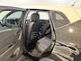 Renault Captur 90PK TCe Dynamique | Navi | Camera | Parkeersensoren | Climate Control | Cruise Control | Lichtmetalen Velgen | Licht & Regen Sensor | Bluetooth | USB | LED Dagrijverlichting |
