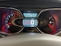 Renault Captur 90PK TCe Dynamique | Navi | Camera | Parkeersensoren | Climate Control | Cruise Control | Lichtmetalen Velgen | Licht & Regen Sensor | Bluetooth | USB | LED Dagrijverlichting |