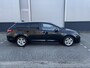 Toyota Corolla Touring Sports 1.8 Hybrid Style , lederen bekleding, Parkeersensoren, smart entry,