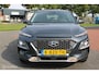 Hyundai Kona 1.6 GDI HEV Premium, Stoel-stuurverwarming + koeling, Trekhaak, Donker glas, Navi, App connect, Cruise, Clima, head-up display, Pdc + camera