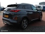 Hyundai Kona 1.6 GDI HEV Premium, Stoel-stuurverwarming + koeling, Trekhaak, Donker glas, Navi, App connect, Cruise, Clima, head-up display, Pdc + camera