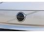 Volvo EX90 Twin Motor Performance Ultra 7p. 111 kWh | Actieve Luchtvering Met FOUR-C | Panoramadak | Premium audio by Bowers & Wilkins | Verwarmbare voorstoelen, achterbank, stuurwiel | Rondom zichtcamera | Head-up Display | 22 inch Lichtmetalen Velgen