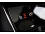 Volvo EX90 Twin Motor Performance Ultra 7p. 111 kWh | Actieve Luchtvering Met FOUR-C | Panoramadak | Premium audio by Bowers & Wilkins | Verwarmbare voorstoelen, achterbank, stuurwiel | Rondom zichtcamera | Head-up Display | 22 inch Lichtmetalen Velgen