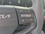 Kia EV3 Plus 81.4 kWh | Cruise Control | Climate Control | Camera | Navigatie | Stoelverwarming | Stoelverwarming | Rubberen Matten | Spatlappen |