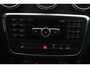 Mercedes-Benz A-klasse 180 Ambition (STOELVERWARMING, NAVIGATIE, PARKEERSENSOREN)