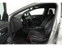 Mercedes-Benz A-klasse 180 Ambition (STOELVERWARMING, NAVIGATIE, PARKEERSENSOREN)