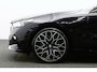 BMW i5 Touring eDrive40 M Sport Edition 84 kWh 340 PK, SOH 97 %, Panoramadak, Trekhaak, 360 Camera, H/K Sound,
