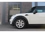 MINI Cooper 3-Deurs 1.6 Chili | Nieuwe APK | Cruise-control | Telefoonvoorbereiding | Navigatie | Airco | All-Season |